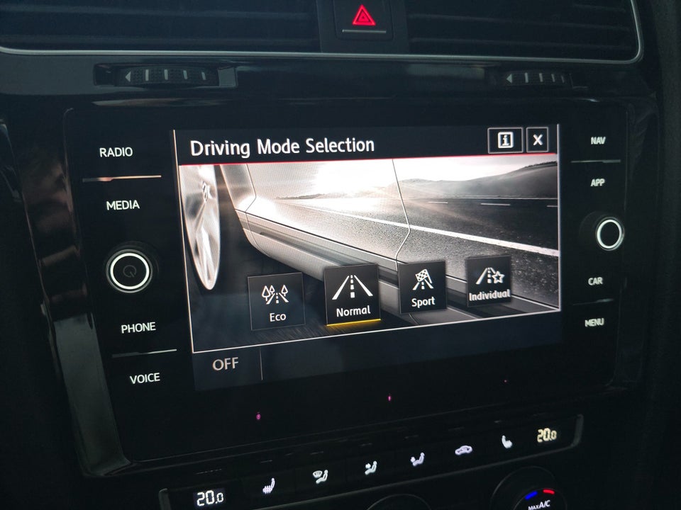 VW Golf VII 2,0 GTi Performance DSG BMT 3d