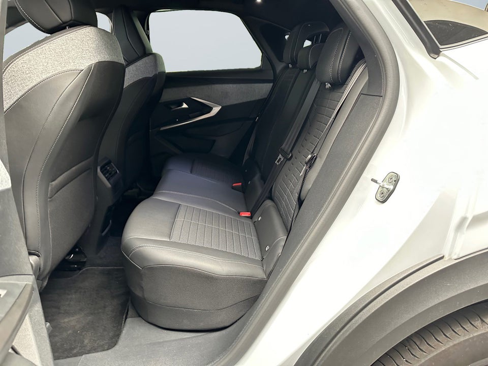 Peugeot e-3008 77 Allure 5d