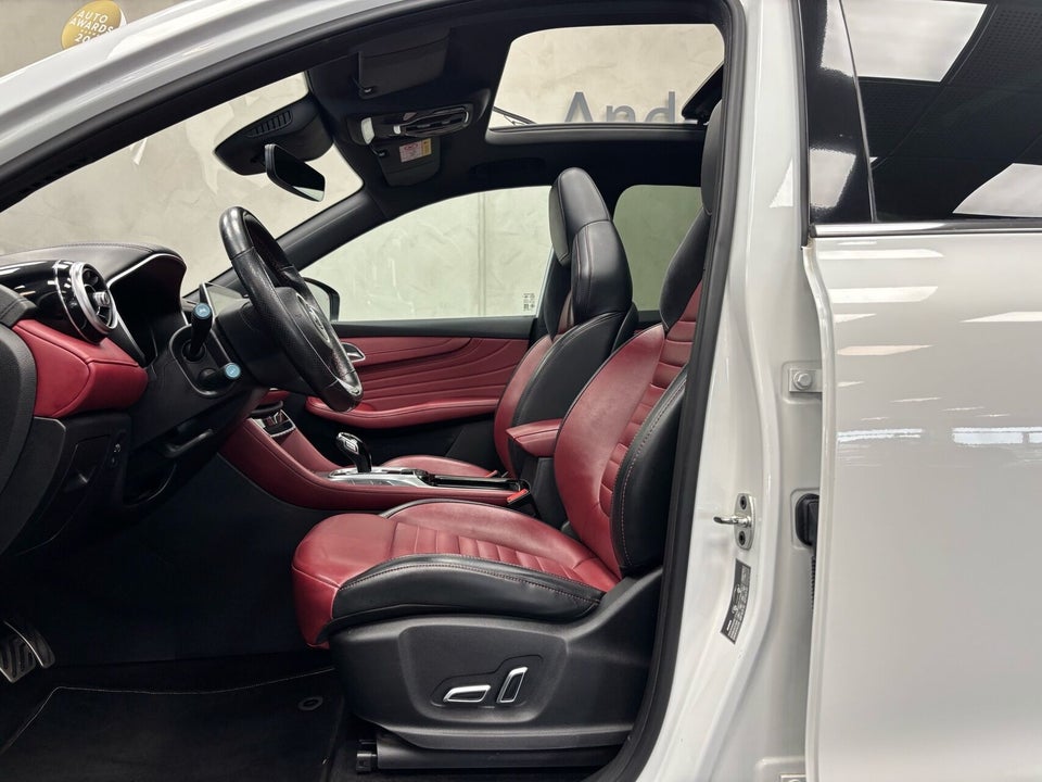 MG EHS 1,5 PHEV Luxury 5d