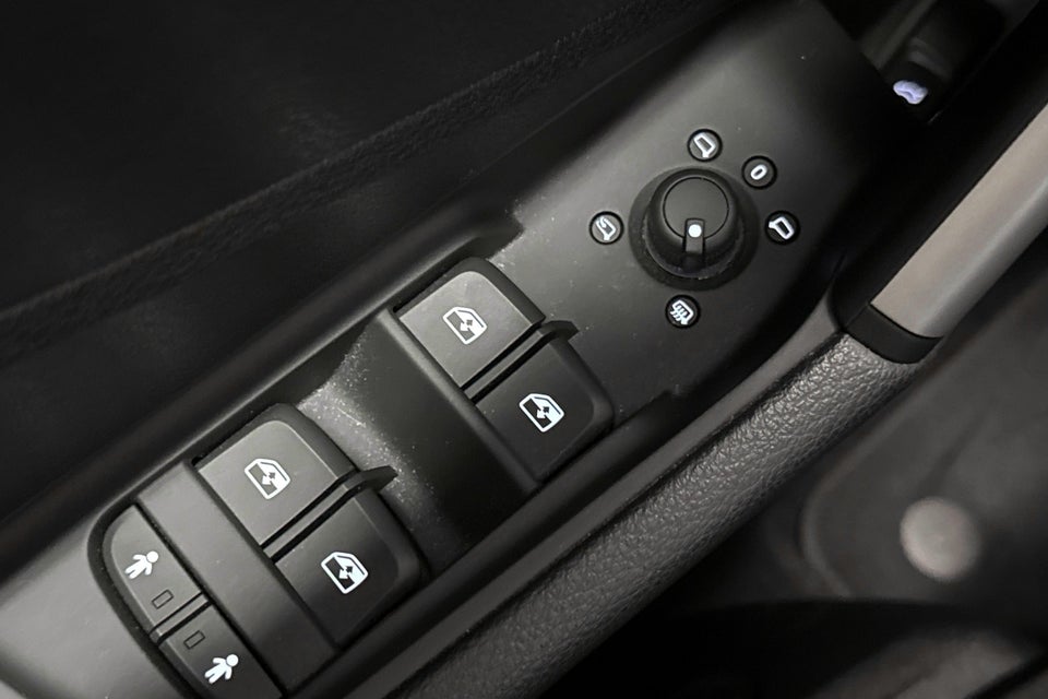 Audi Q2 35 TFSi Prestige S-tr. 5d