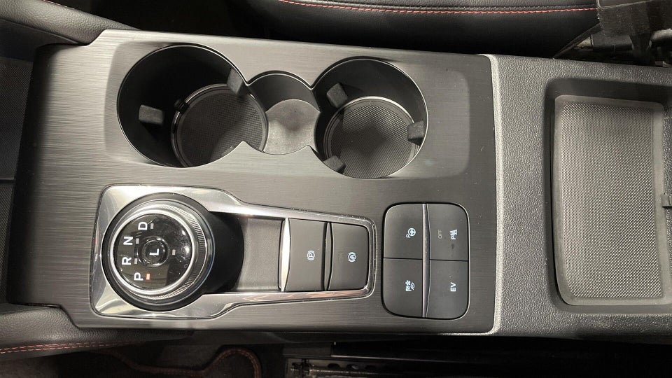 Ford Kuga 2,5 PHEV ST-Line X CVT 5d