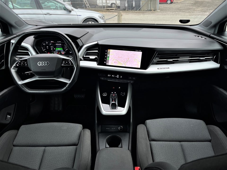 Audi Q4 e-tron 35 S-line 5d