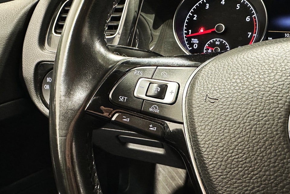 VW Golf VII 1,4 TSi 122 Highline DSG BMT 5d