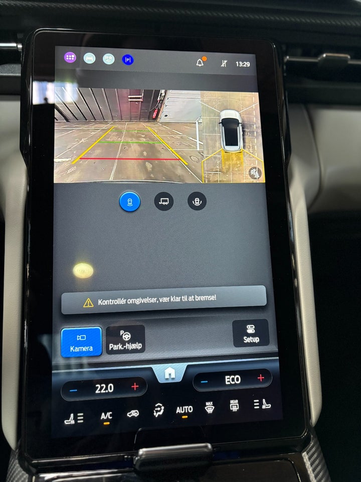 Ford Explorer 77 Premium Extended Range 5d