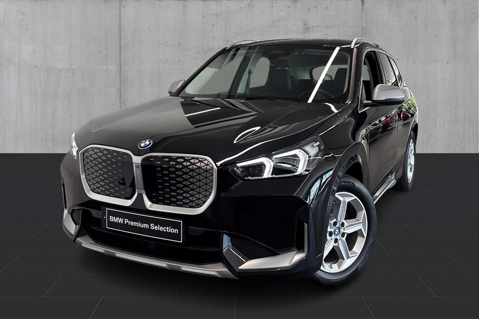 BMW iX1 xDrive30 X-Line 5d