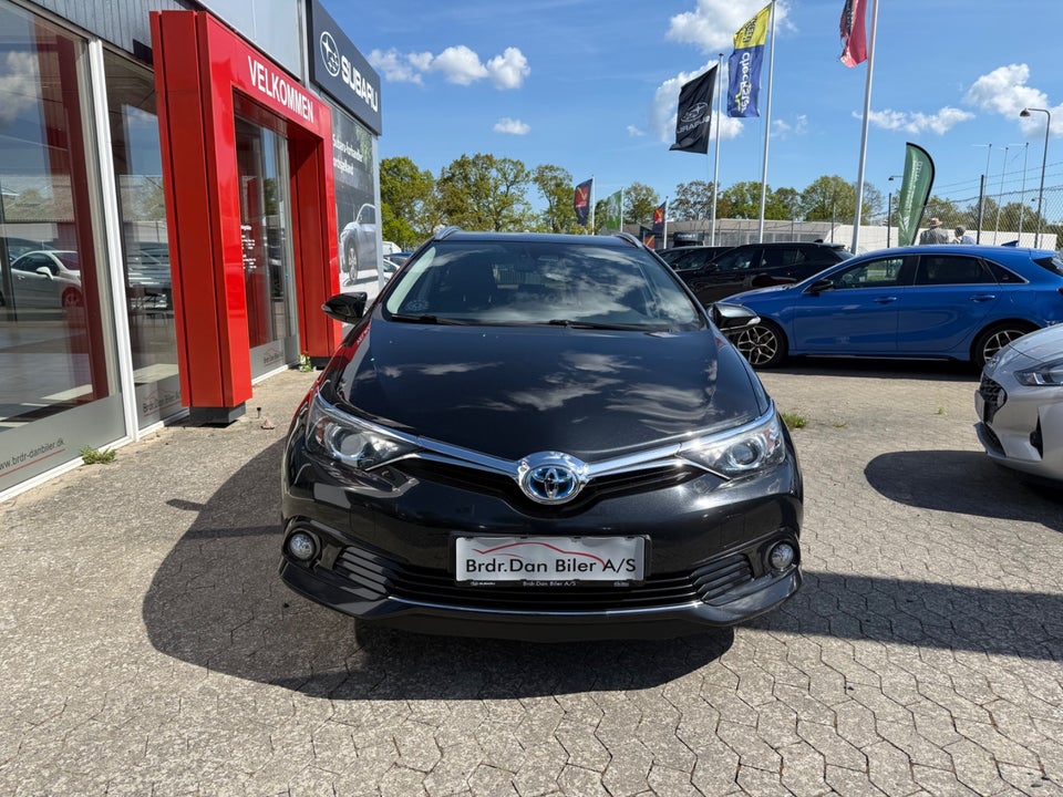 Toyota Auris 1,8 Hybrid H2 Comfort Touring Sports CVT 5d