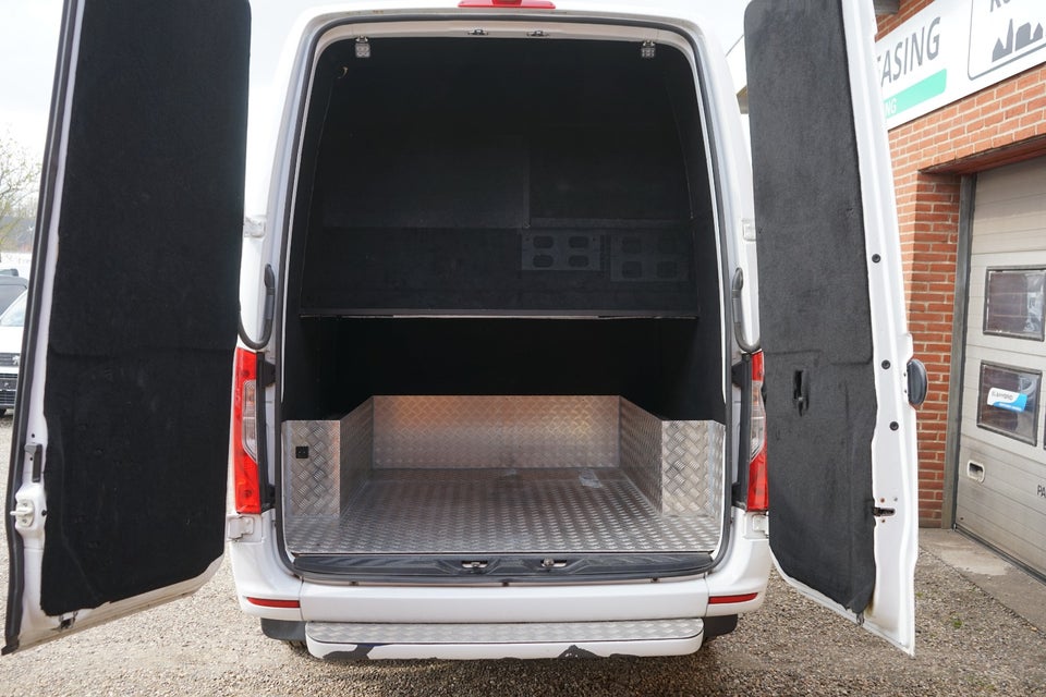 Mercedes Sprinter 316 2,2 CDi A2 Kassevogn RWD