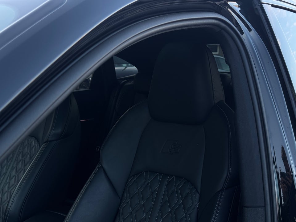 Audi e-tron S Sportback quattro 5d