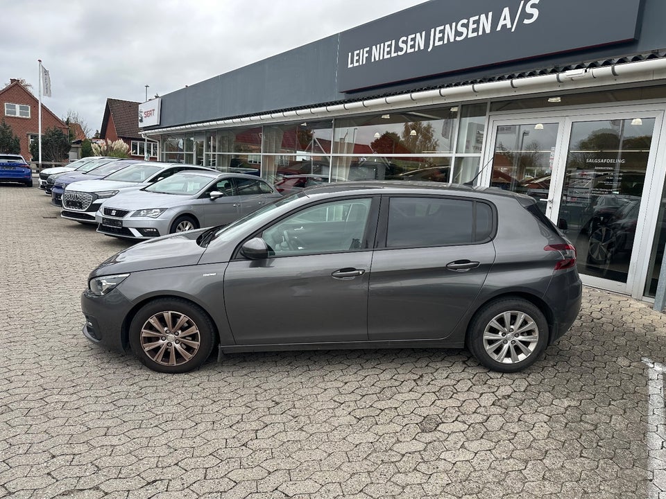 Peugeot 308 1,5 BlueHDi 130 Style 5d