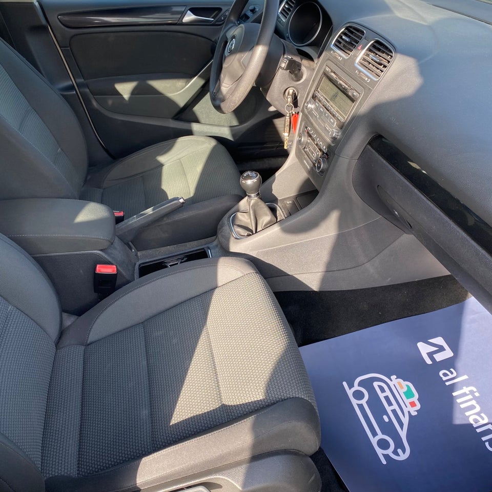 VW Golf VI 1,6 TDi 105 Comfortline BMT 5d