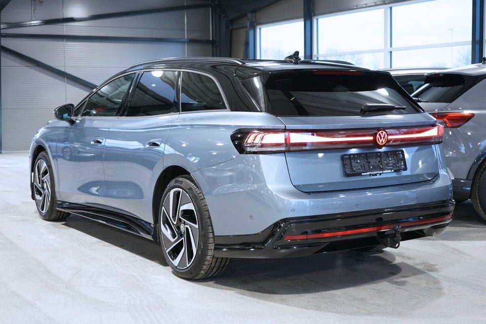 VW ID.7 77 Style Tourer 5d