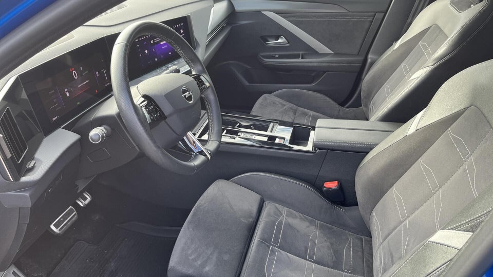 Opel Astra-e 54 GS 5d