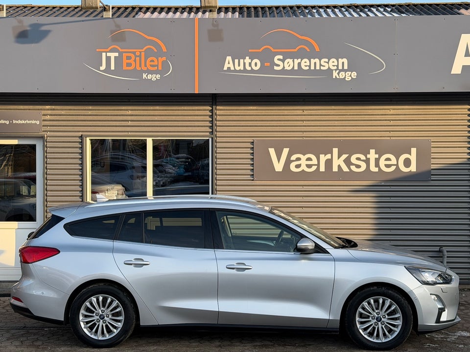 Ford Focus 1,0 EcoBoost mHEV Titanium stc. 5d