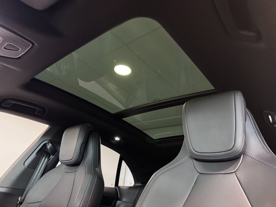 Porsche Macan 4 5d