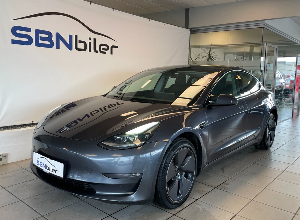 Tesla Model 3 Long Range RWD 4d