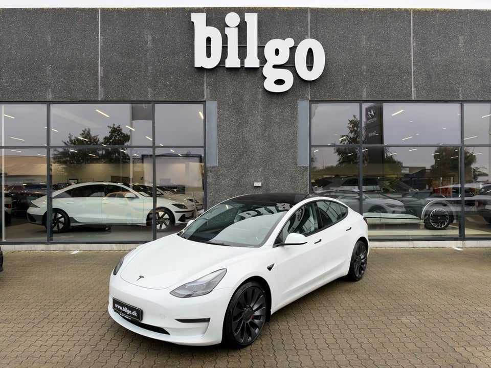 Tesla Model 3 Performance AWD 4d