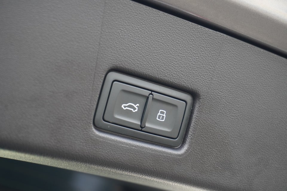 Audi Q4 e-tron 50 Attitude Sportback quattro 5d