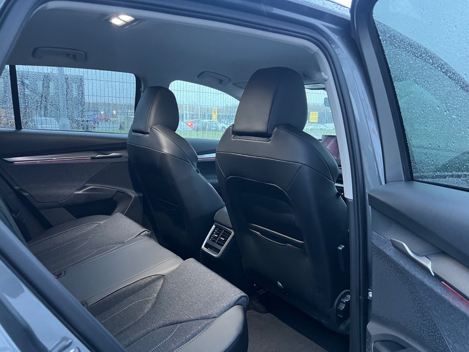 Skoda Elroq 60 iV 5d