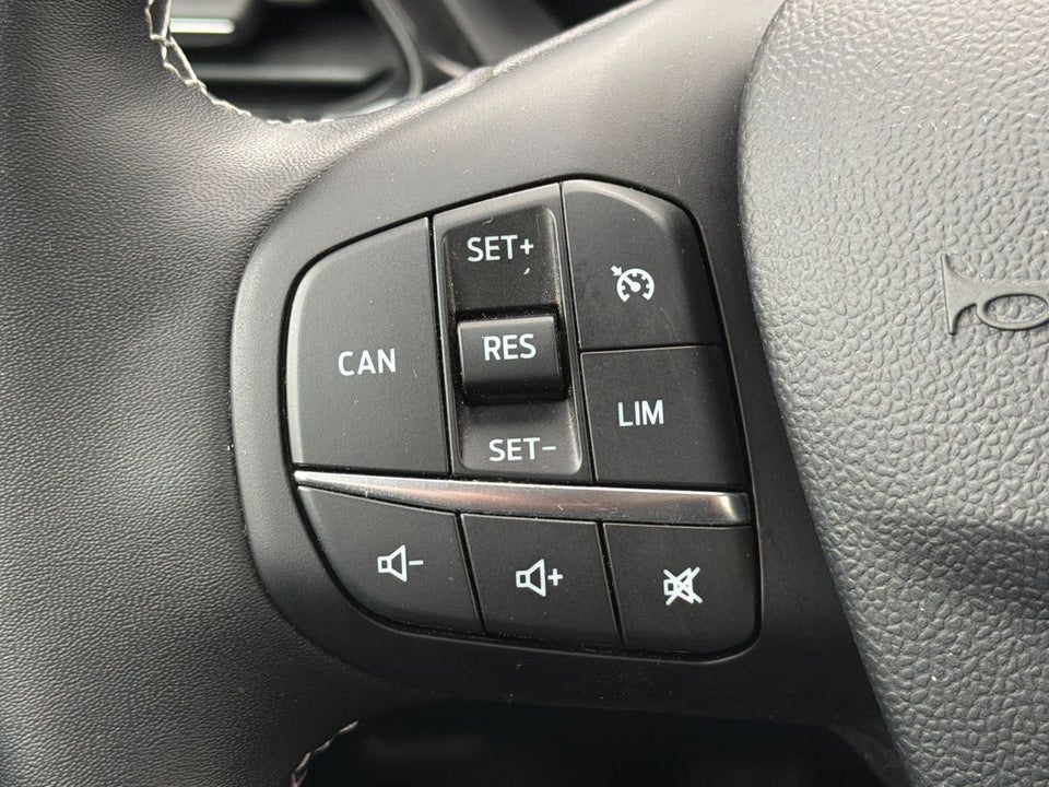 Ford Puma 1,0 EcoBoost mHEV Titanium 5d
