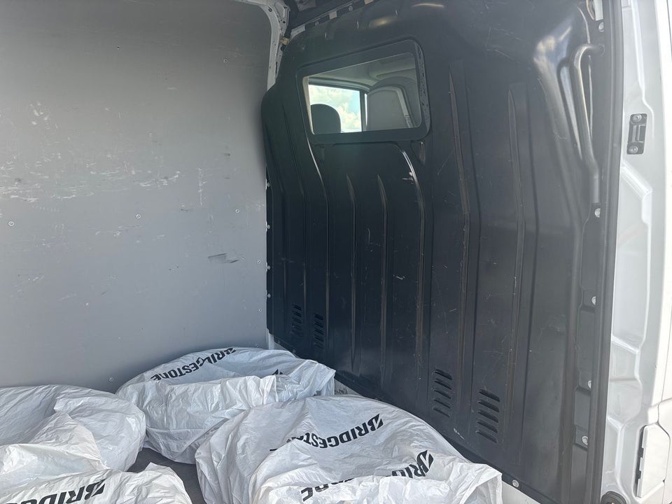 Nissan Interstar 2,3 dCi 150 L2H2 N-Connecta Van