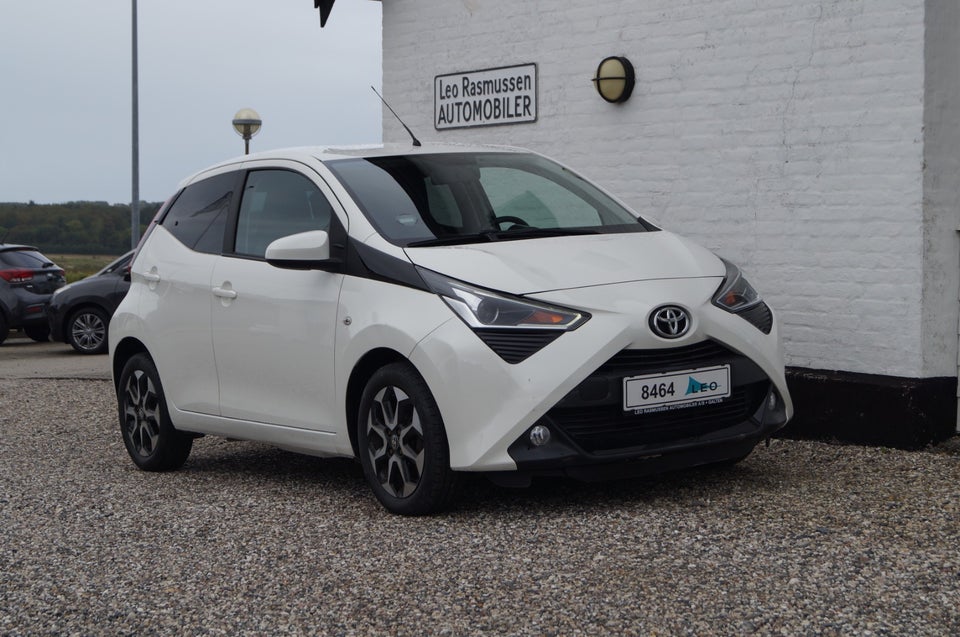 Toyota Aygo 1,0 VVT-i x-press 5d