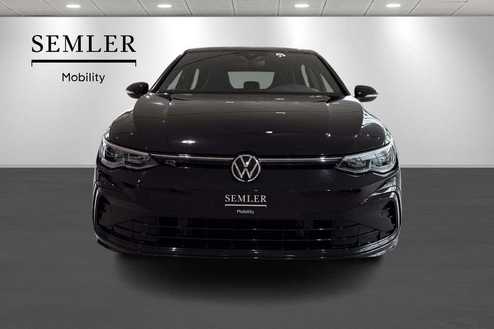 VW Golf VIII 1,5 eTSi 150 R-line DSG 5d