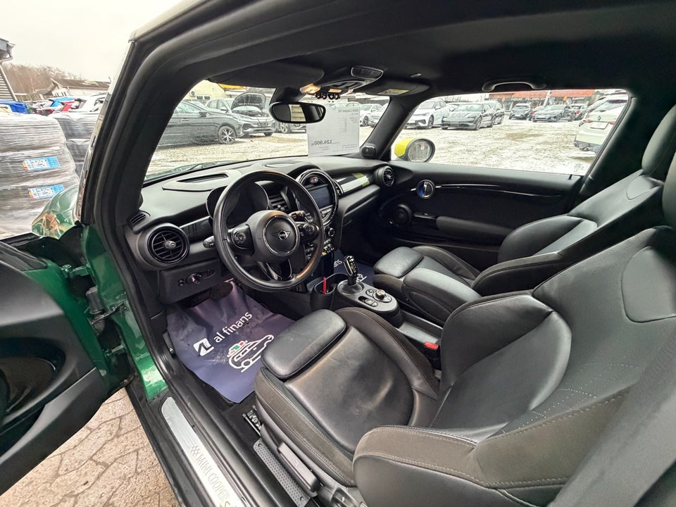 MINI Cooper SE Trim L 3d