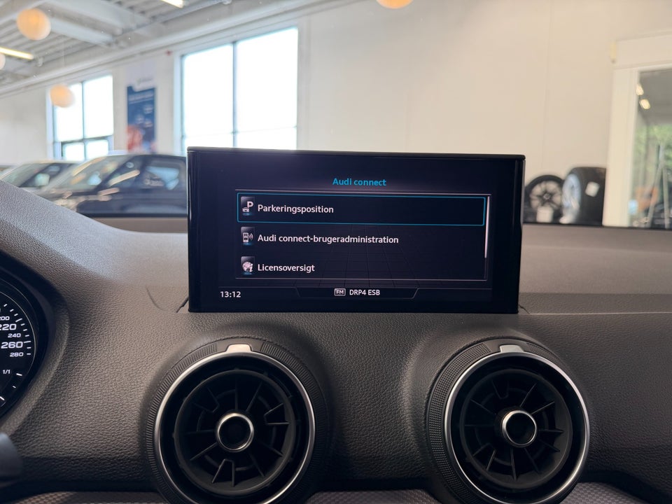 Audi Q2 35 TFSi Prestige S-tr. 5d