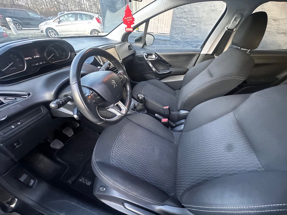 Peugeot 208 1,6 BlueHDi 75 Active 5d