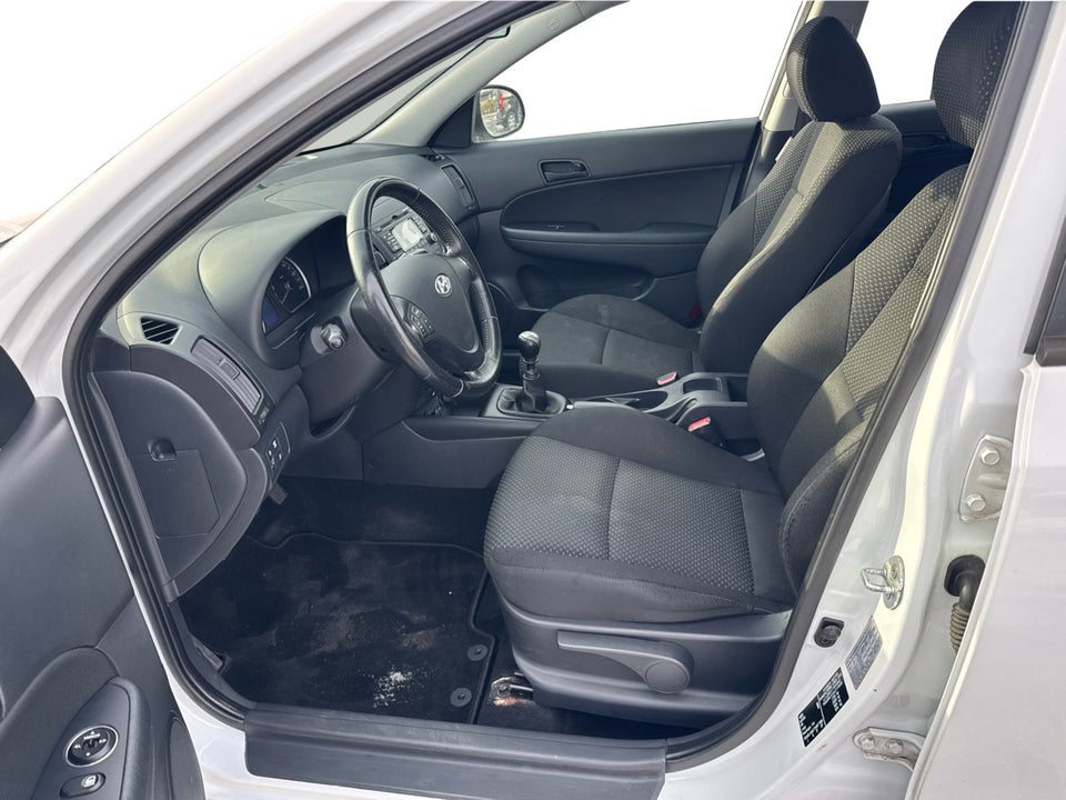 Hyundai i30 1,4 CVVT Comfort 5d