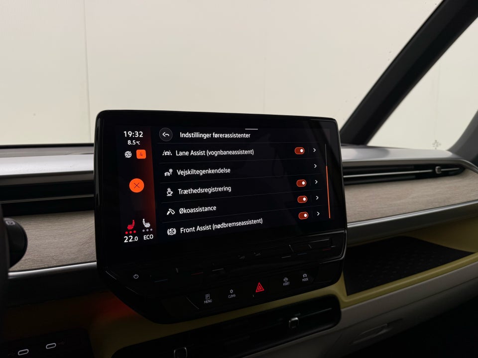 VW ID.Buzz 77 Pro SWB 5d