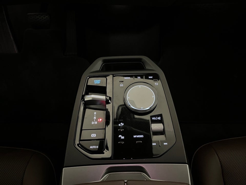 BMW iX xDrive45 Sport Line 5d