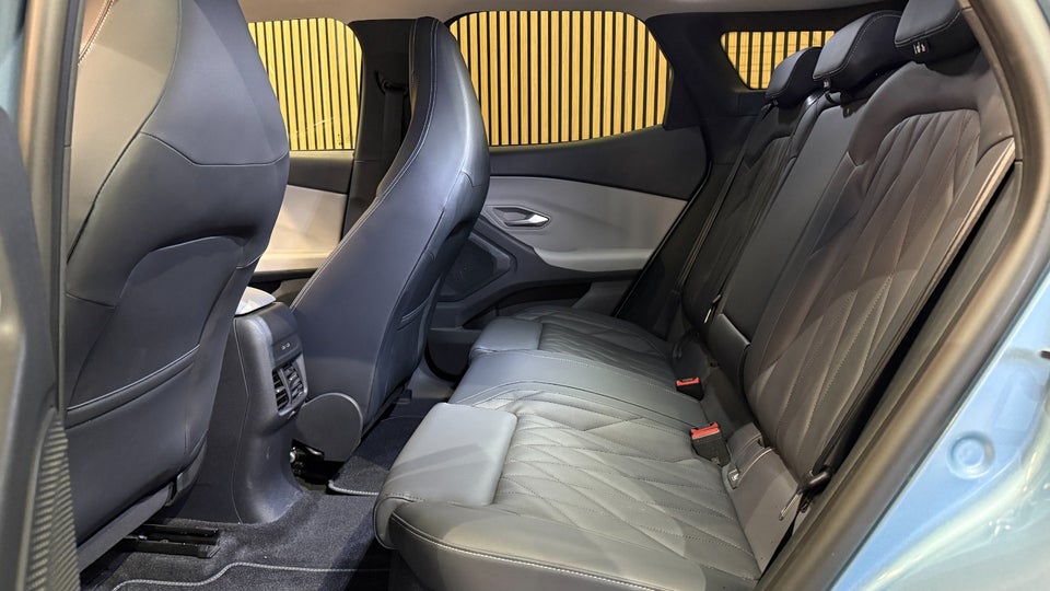 Ford Explorer 77 Premium Extended Range 5d