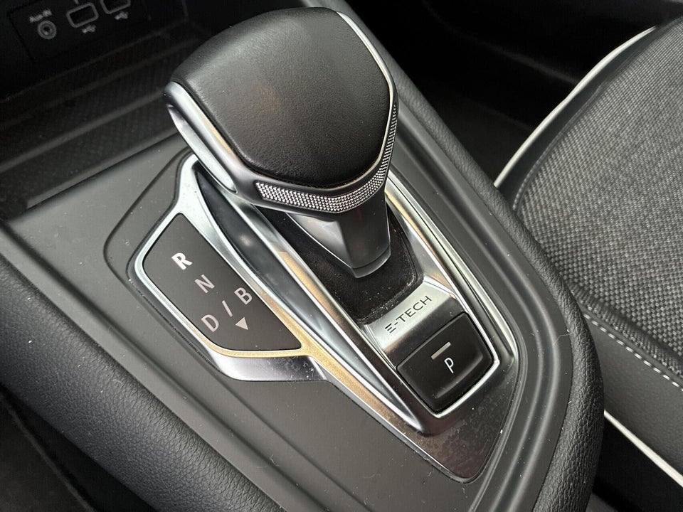 Renault Captur 1,6 E-Tech Intens 5d