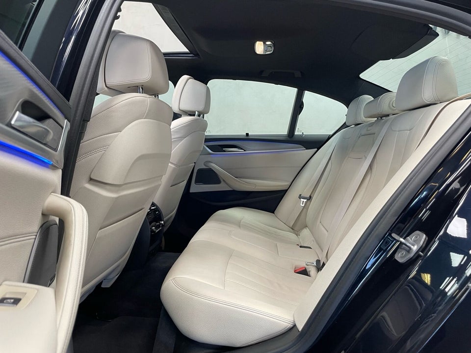 BMW M550i 4,4 xDrive aut. 4d
