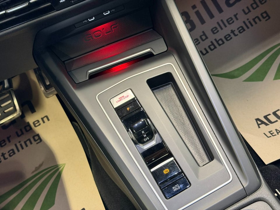 VW Golf VIII 1,4 GTE DSG 5d