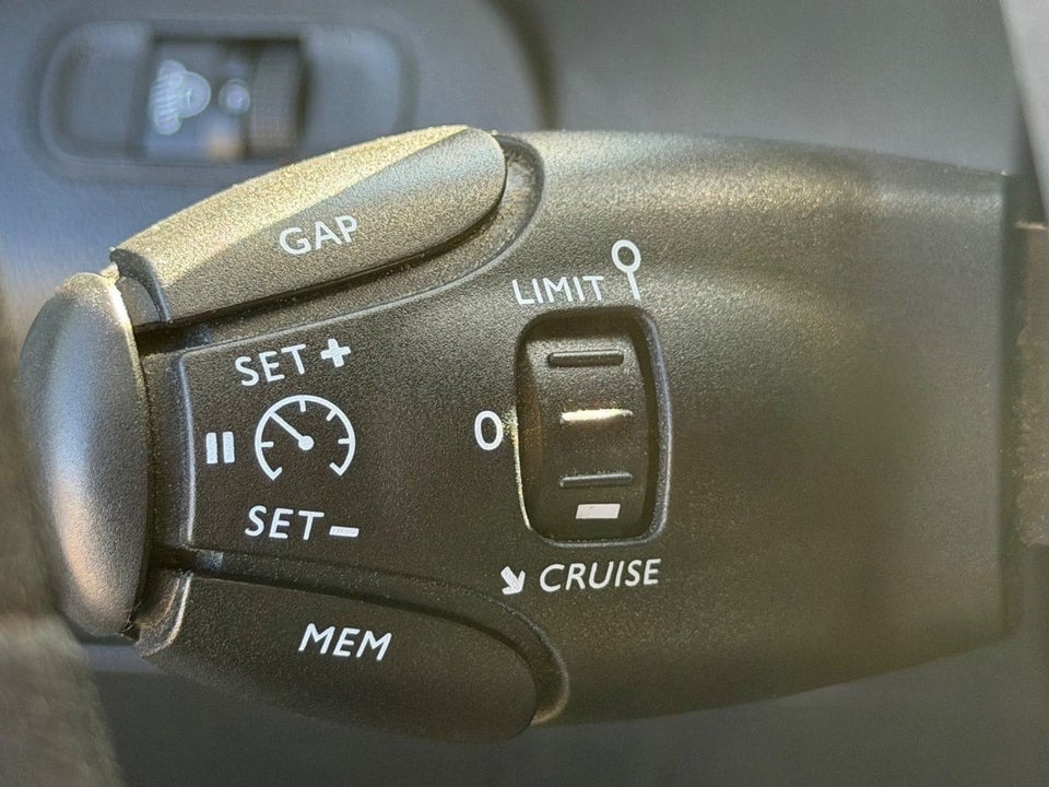 Peugeot Partner 1,5 BlueHDi 130 L2V2 Ultimate EAT8 Van