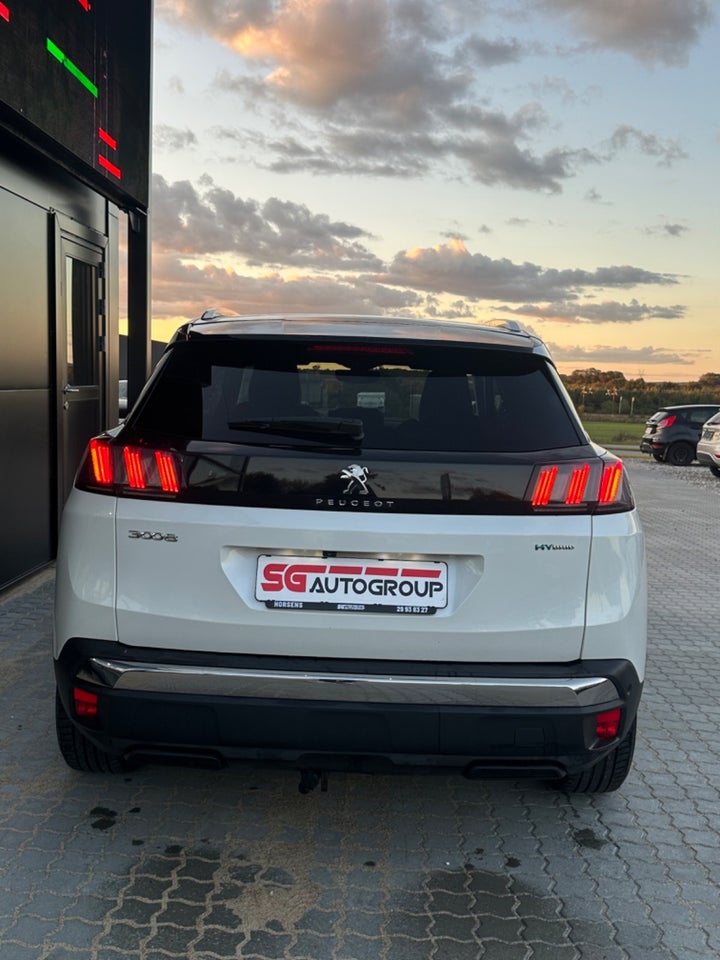 Peugeot 3008 1,6 Hybrid First Selection EAT8 5d