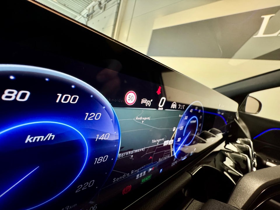 Mercedes EQA300 Progressive 4Matic 5d