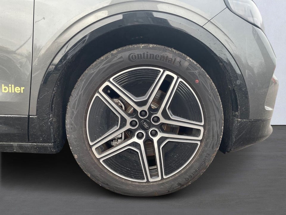 Ford Capri 82 Premium Extended Range 5d