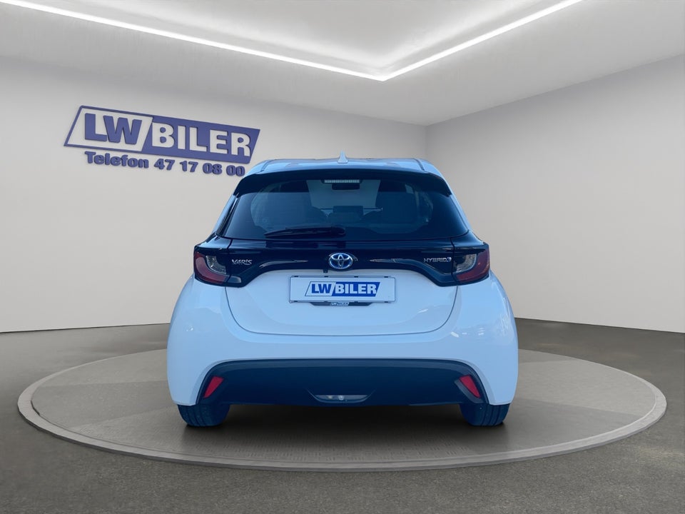 Toyota Yaris 1,5 Hybrid Essential e-CVT 5d