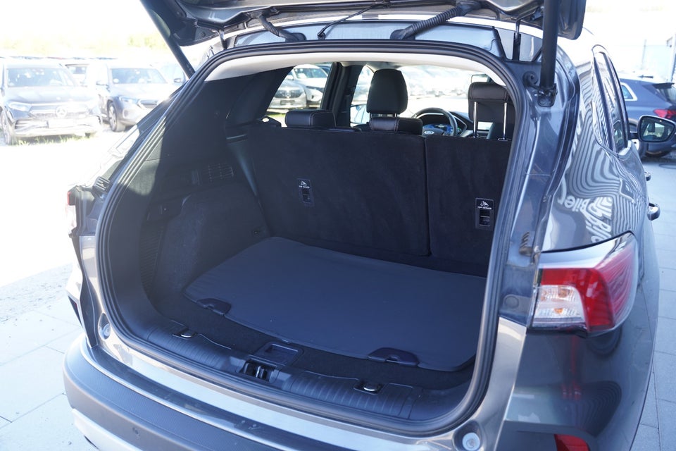 Ford Kuga 2,5 PHEV Titanium CVT 5d