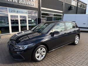 VW Golf VIII, modelår 2022, 127,000 km