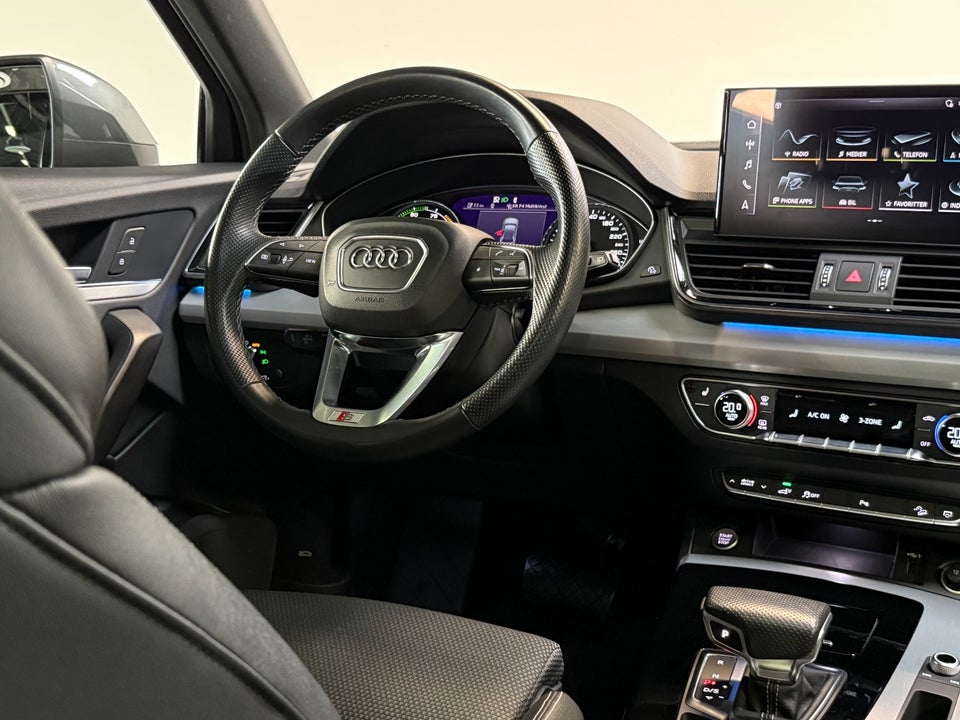 Audi Q5 50 TFSi e S-line quattro S-tr. 5d