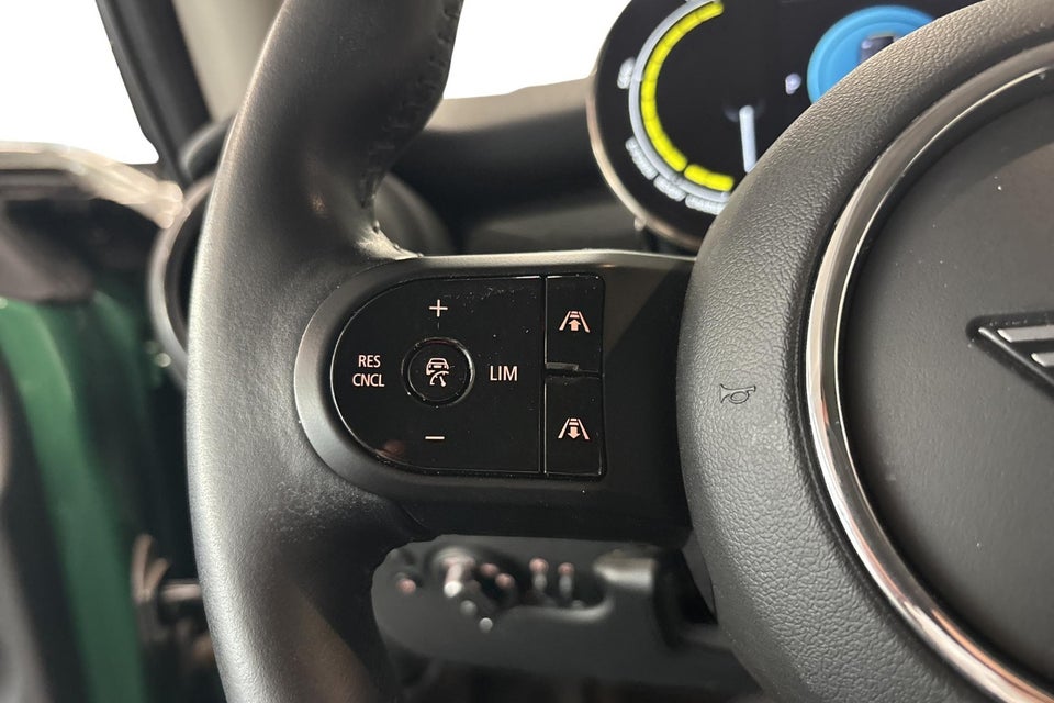 MINI Cooper SE Classic Trim 3d