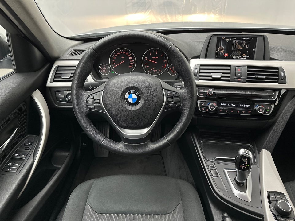 BMW 320d 2,0 aut. 4d