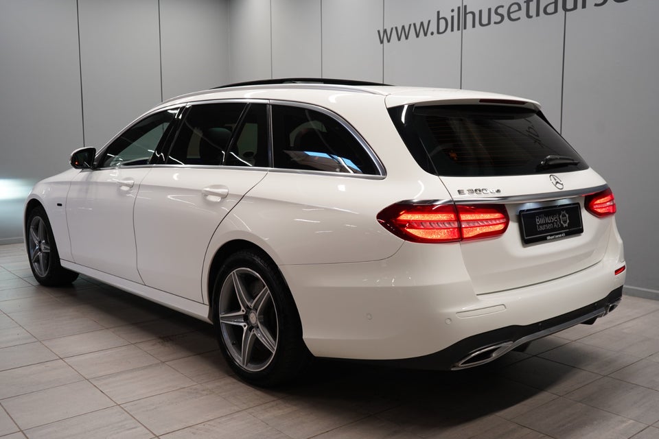 Mercedes E300 de 2,0 AMG Line aut. 4d