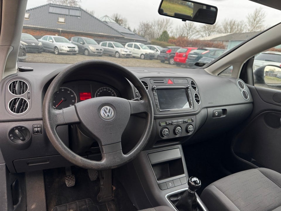 VW Golf Plus 1,6 Trendline 5d