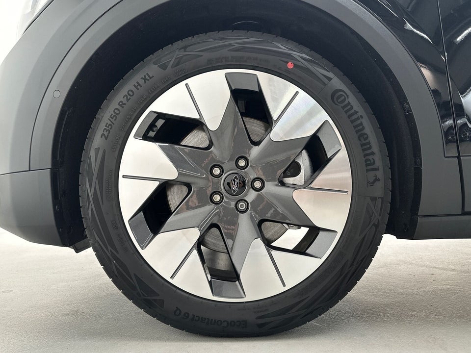 Ford Explorer 82 Premium Extended Range 5d