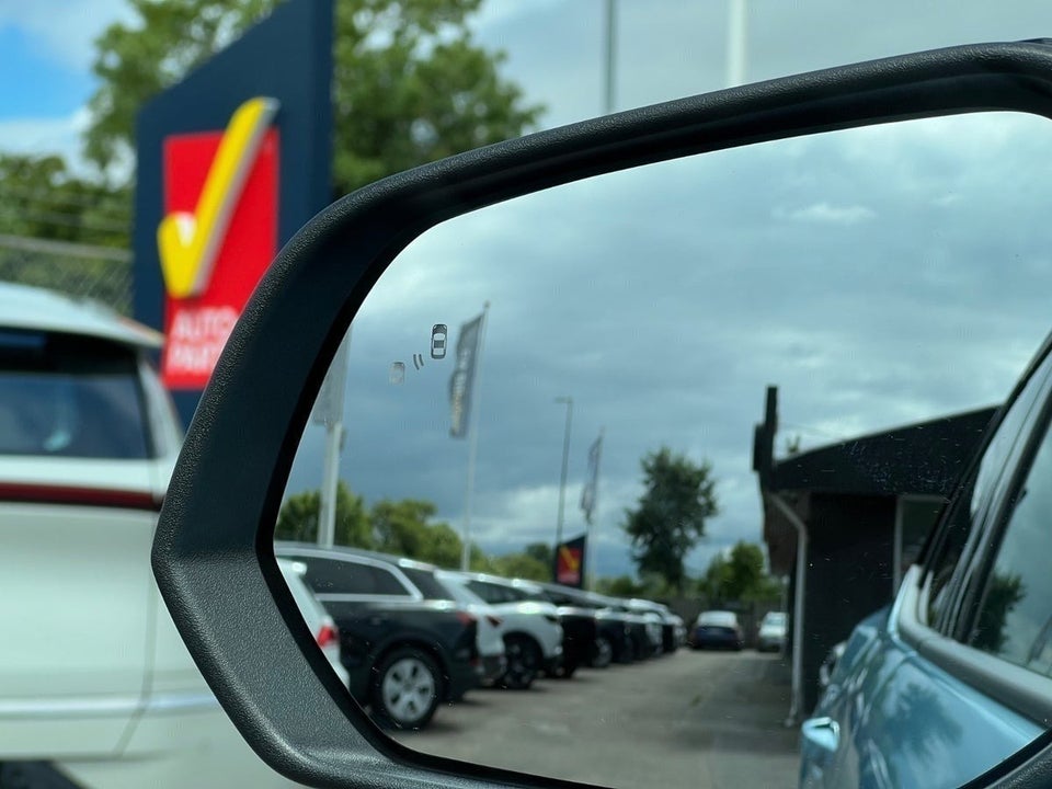 Ford Explorer 84 Select Extended Range AWD 5d